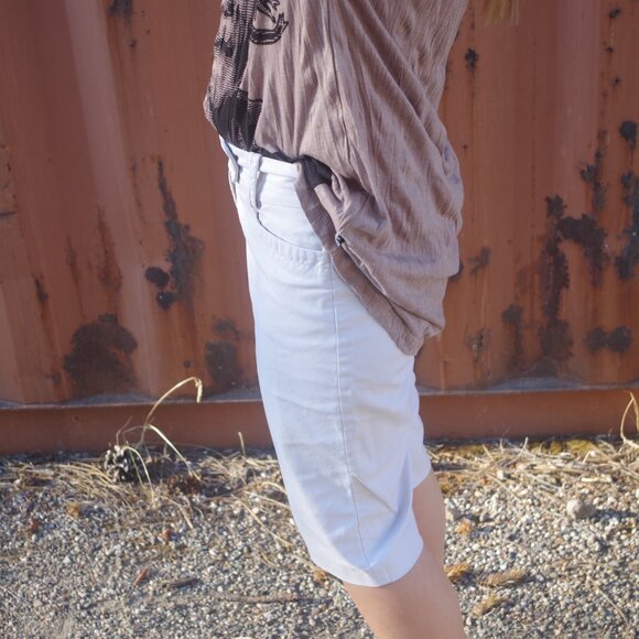 Ann Taylor Curvy  Ladies  Capris - Picture 3 of 5